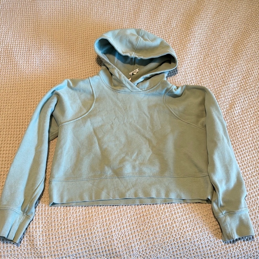 Lululemon Athletica Cropped Sage Green Hoodie Size 8